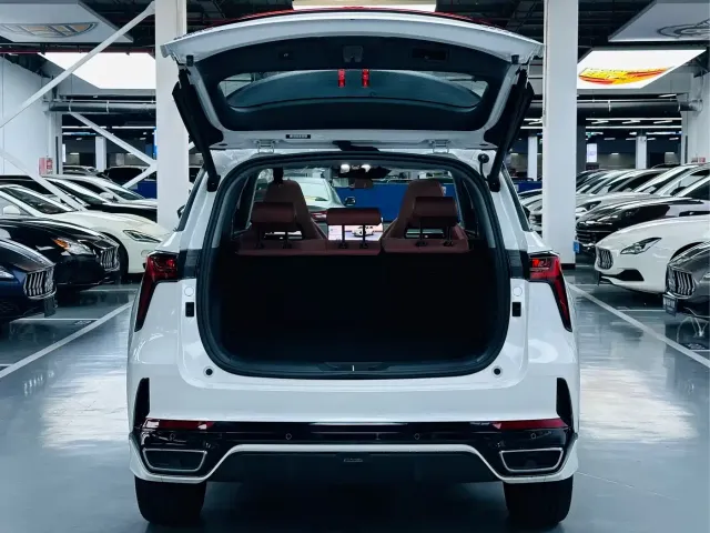 Changan CS75 Plus — Фото автомобиля 11