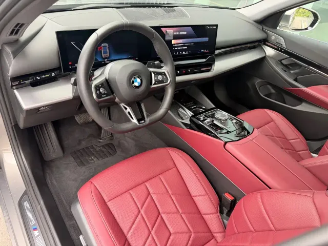 BMW 5 Series — Фото автомобиля 7