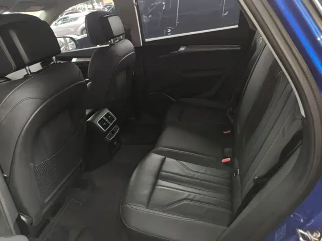Audi Q5L — Фото автомобиля 16