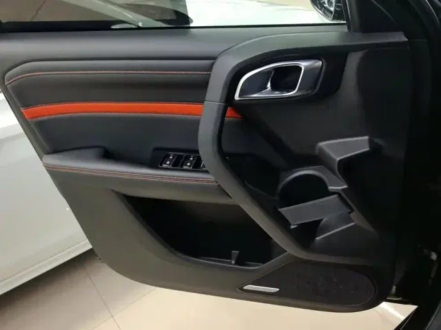 Haval Big Dog — Фото автомобиля 7