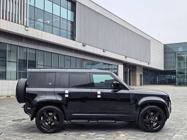 Land Rover Land Rover Defender 2025 110 3.0T P400 -Dynamic HSE — Фото автомобиля 20