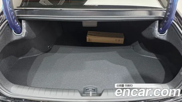 Hyundai Grandeur GN7 — Фото автомобиля 24