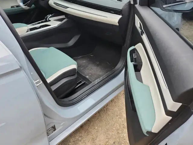 Geely Emgrand L — Фото автомобиля 8