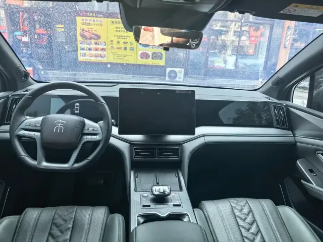 BYD Song L DM-i 2025 Smart Drive Edition 112km Surpassing — Фото автомобиля 5