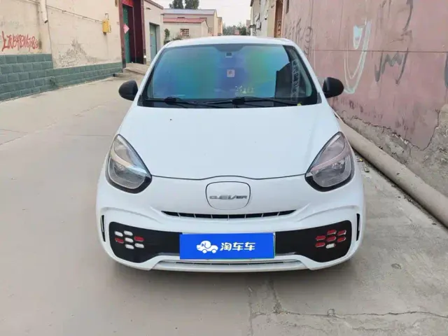 Roewe Clever — Фото автомобиля 2