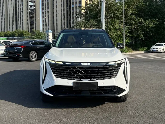 Geely Boyue L — Фото автомобиля 2