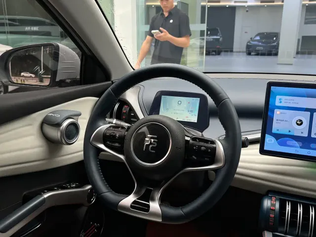 BYD Yuan PLUS — Фото автомобиля 13