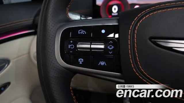 Genesis GV70 — Фото автомобиля 30