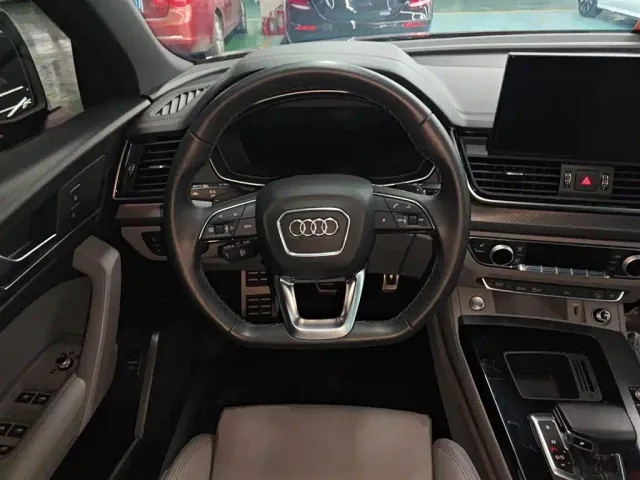 Audi Q5L — Фото автомобиля 2