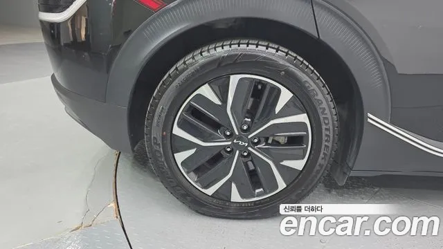 Kia EV6 — Фото автомобиля 5