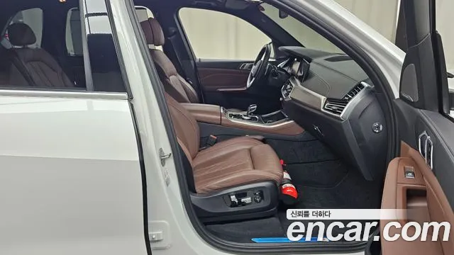 BMW X5 xDrive 40i M Sport — Фото автомобиля 11