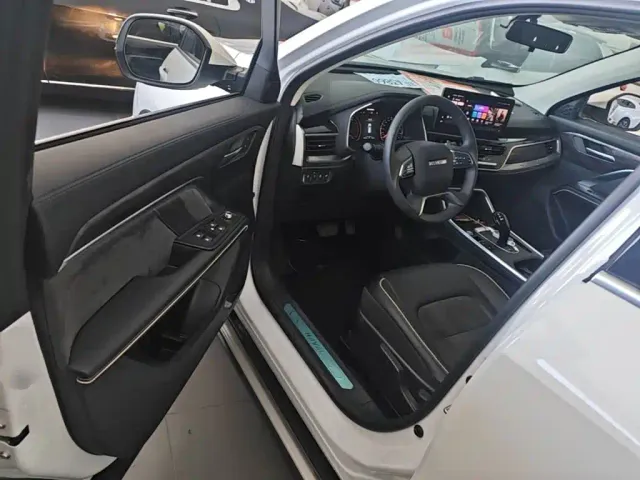 Haval H6 — Фото автомобиля 15