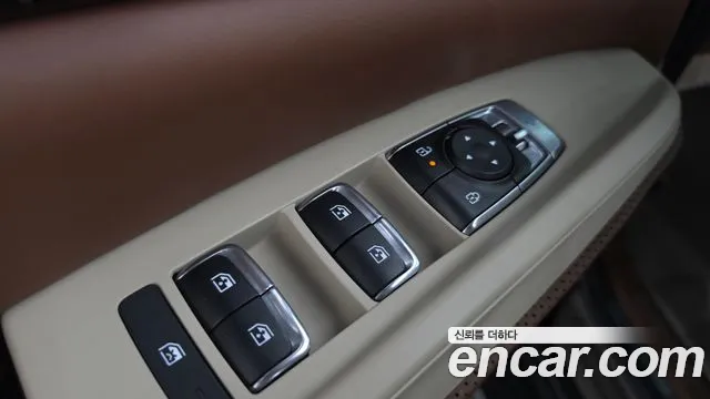 Kia Canival — Фото автомобиля 7