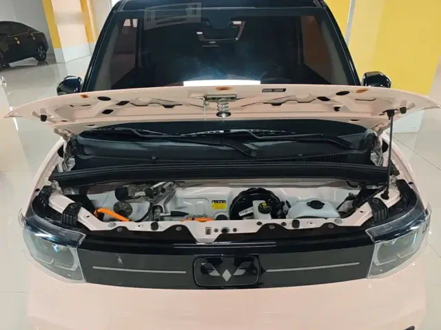 Wuling Hongguang Mini EV — Фото автомобиля 19