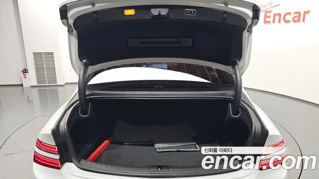 Genesis G80 Бензин 2.5 турбо AWD — Фото автомобиля 29