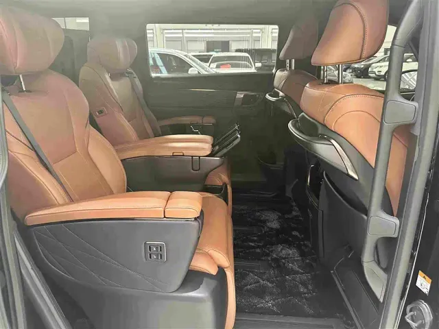 Toyota Vellfire — Фото автомобиля 12