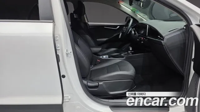 Kia Niro The All New Niro Trendy — Фото автомобиля 11