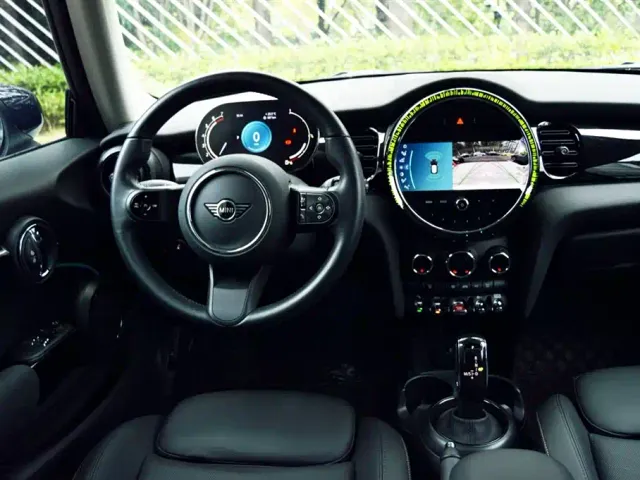 MINI Hatch — Фото автомобиля 13