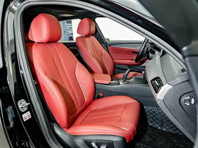 BMW 5 Series — Фото автомобиля 19