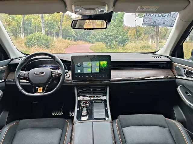 Skyworth Auto EV6 — Фото автомобиля 13