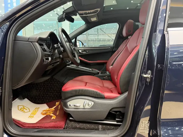 Porsche Macan — Фото автомобиля 4