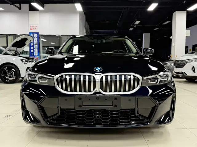BMW 3 Series — Фото автомобиля 3
