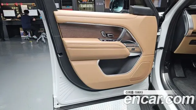 Land Rover Range Rover — Фото автомобиля 21