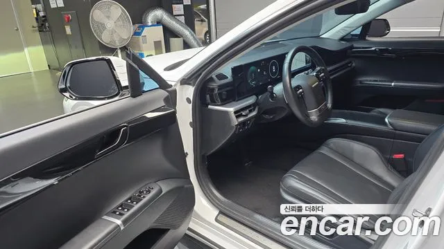 Hyundai Grandeur GN7 — Фото автомобиля 10