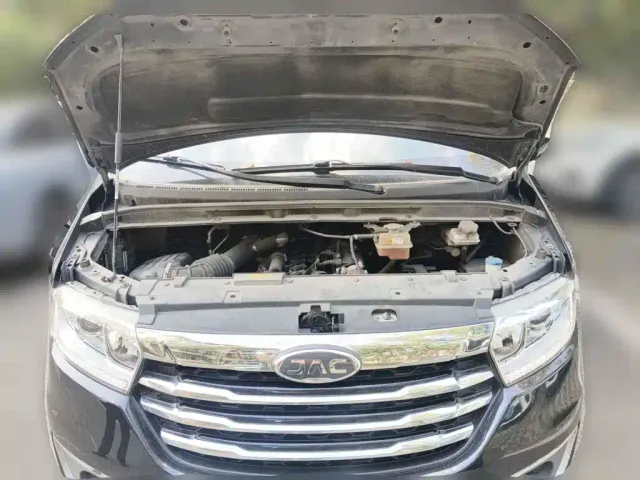 JAC Refine M3 — Фото автомобиля 9