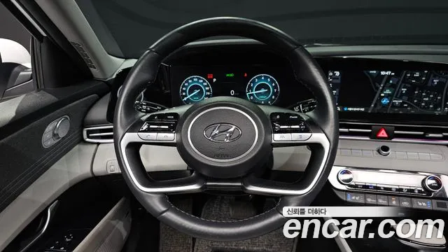 Hyundai AVANTE Avante (CN7) — Фото автомобиля 13