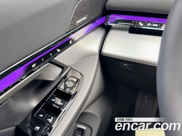 BMW 5 Series G60 — Фото автомобиля 11