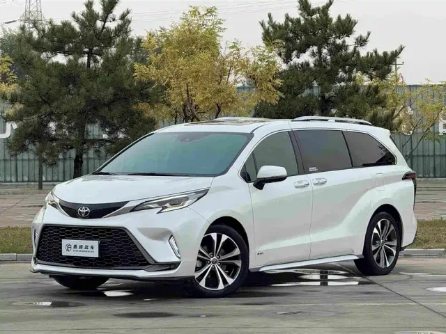 Фотография автомобиля — Toyota Granvia