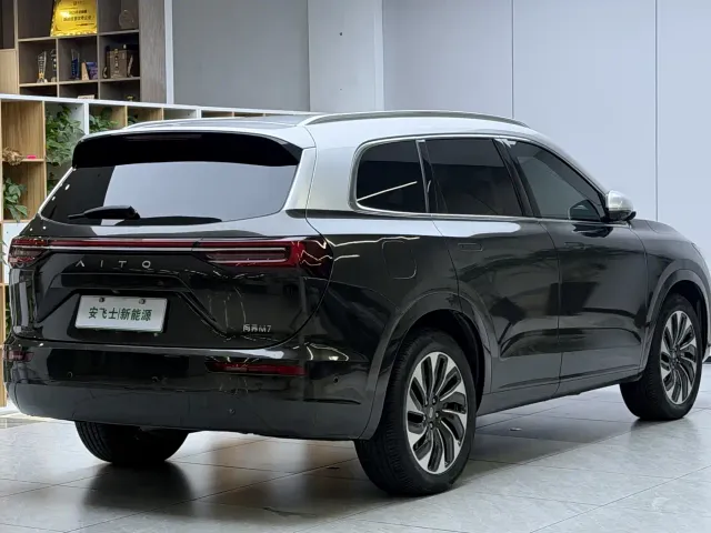 Aito M7 — Фото автомобиля 13
