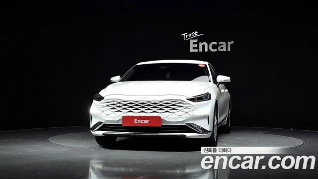 Kia K8 — Фото автомобиля 3
