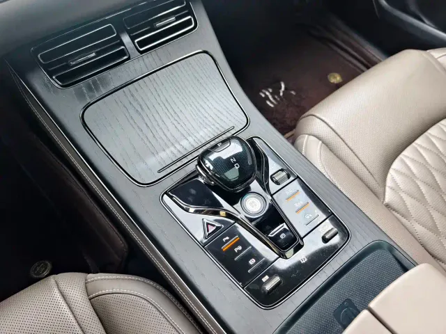 BYD Han 2022 EV Genesis Edition 715KM FWD Flagship — Фото автомобиля 18