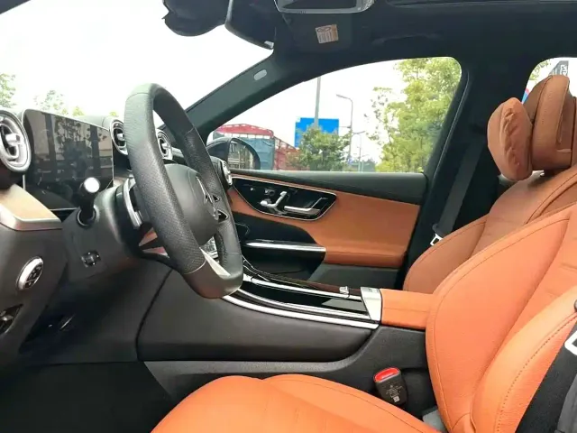 Mercedes-Benz Mercedes-Benz GLC 2023 GLC 300 L 4MATIC Sport 5-Seater — Фото автомобиля 5