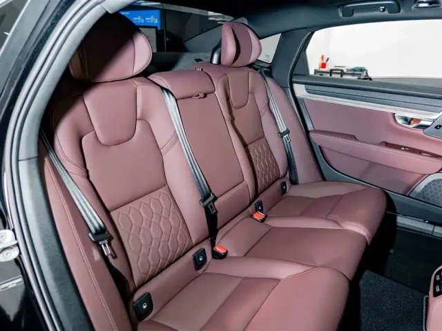 Volvo S90 — Фото автомобиля 21