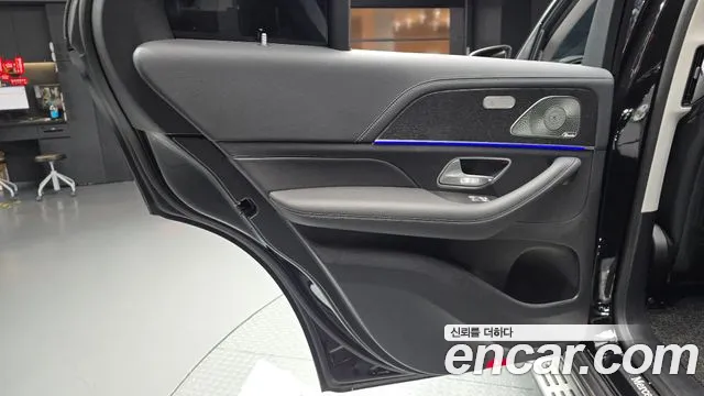 Mercedes-Benz GLE-Class — Фото автомобиля 14