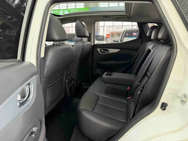 Nissan Qashqai — Фото автомобиля 15