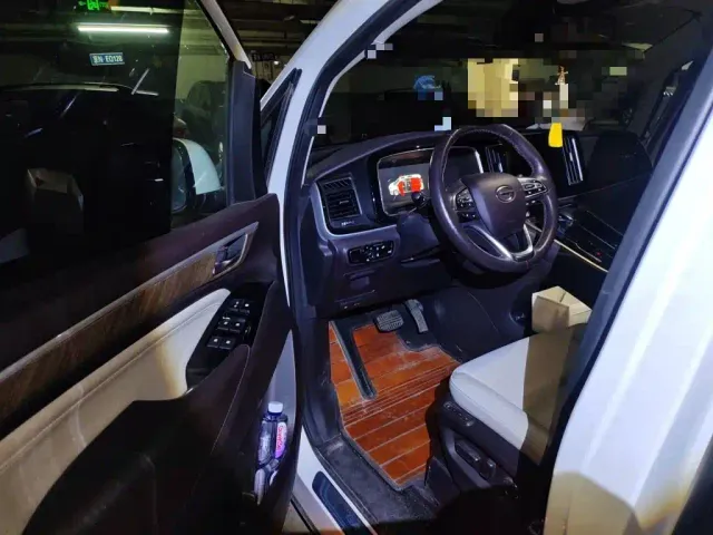 GAC Trumpchi M8 — Фото автомобиля 17