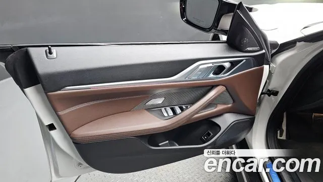 BMW i4 — Фото автомобиля 13