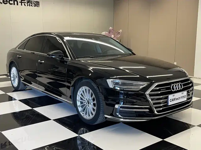 Audi A8 — Фото автомобиля 2
