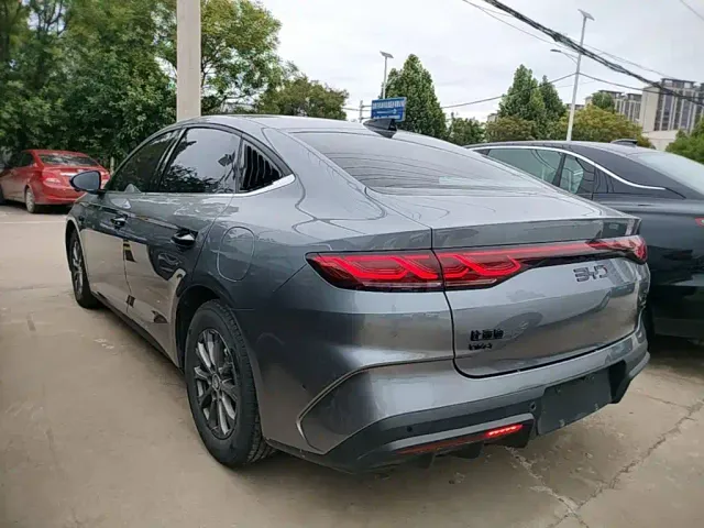 BYD Qin L — Фото автомобиля 22