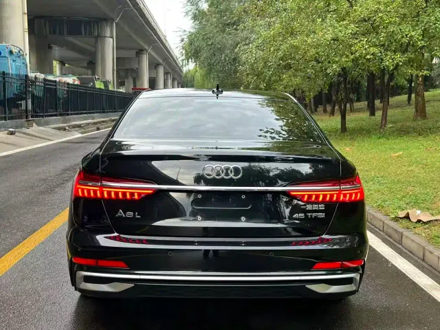 Audi A6L — Фото автомобиля 5