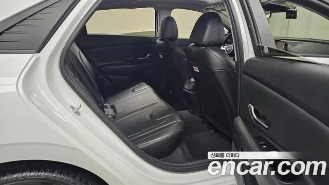 Hyundai Avante — Фото автомобиля 17