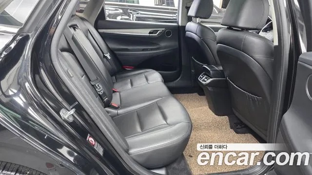 Hyundai Grandeur Новый Grandeur IG 3.0 LPi (Для проката) — Фото автомобиля 12