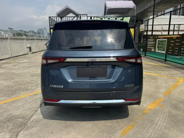 Wuling Jiachen — Фото автомобиля 9
