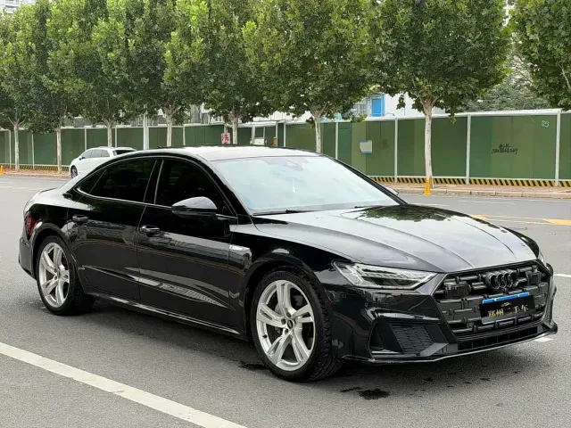 Audi A7L — Фото автомобиля 3