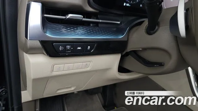Kia Canival Carnival 4 поколение Дизель 7 мест Hi-Limousine — Фото автомобиля 17