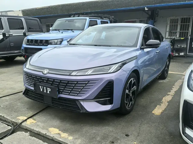 Фотография автомобиля — Changan Eado